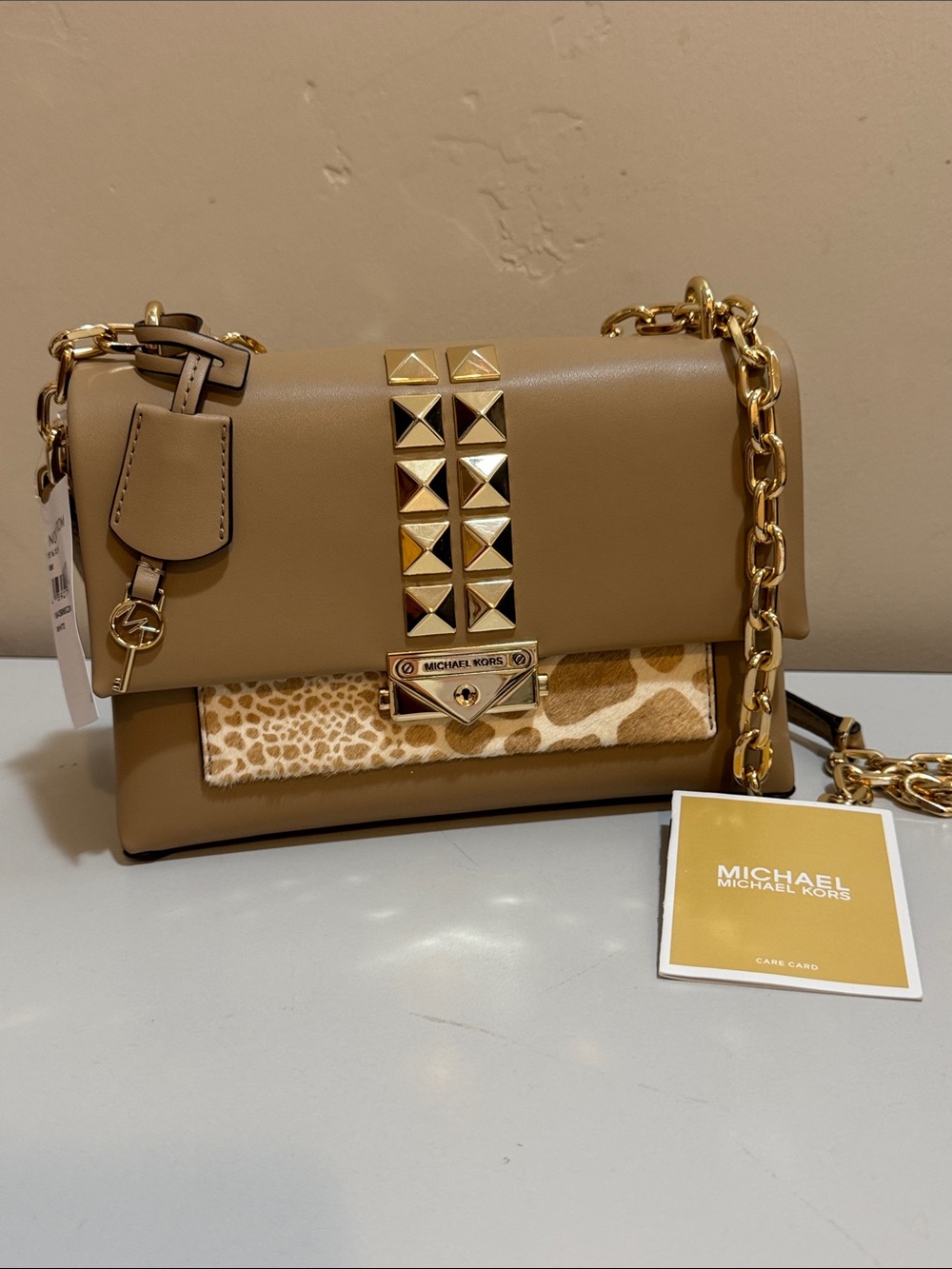 Michael Kors ✨Cece Medium
Shoulder Bag